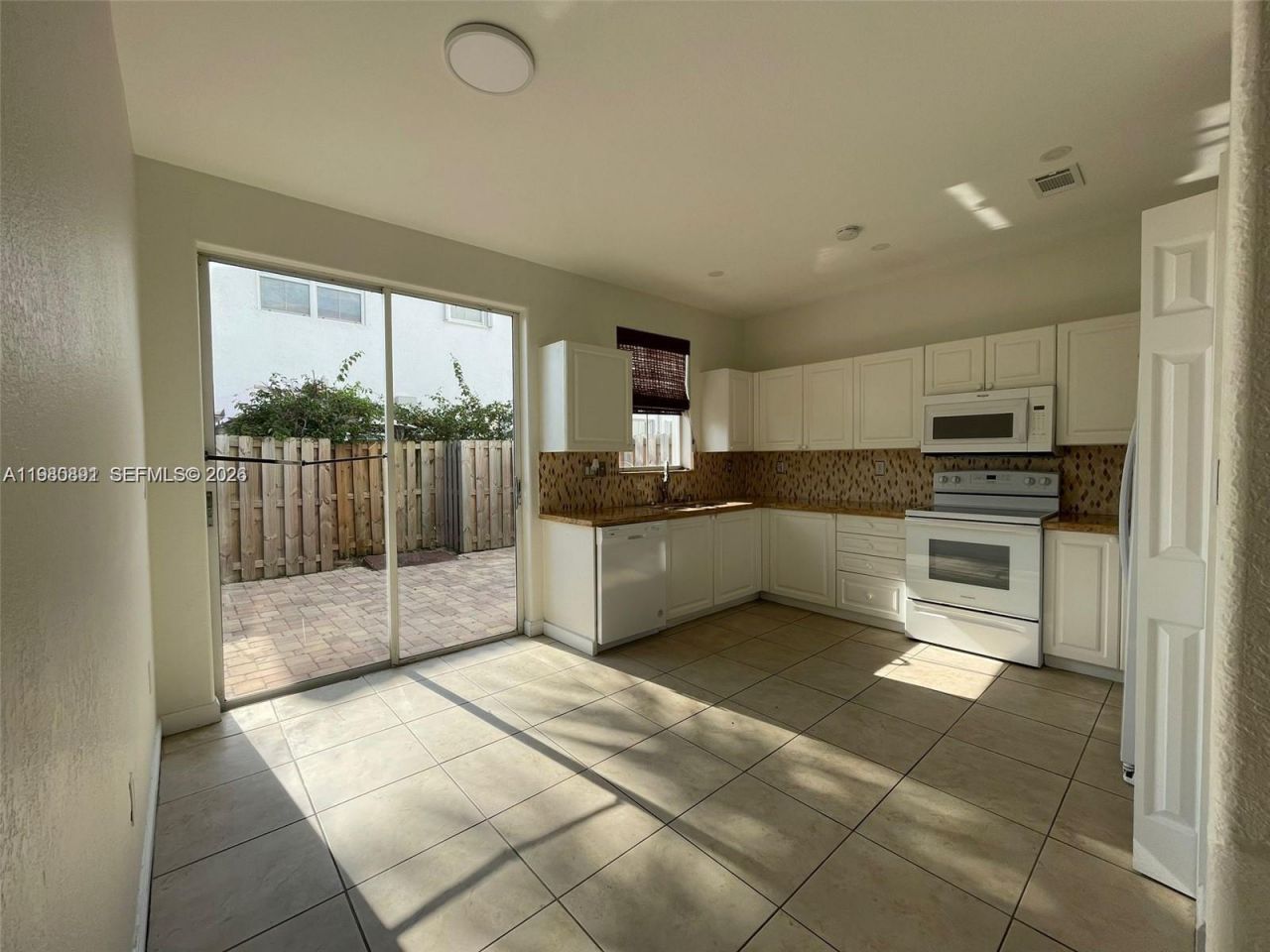 5440 NW 107th Ave , Unit 201, Doral, FL 33178 Photo