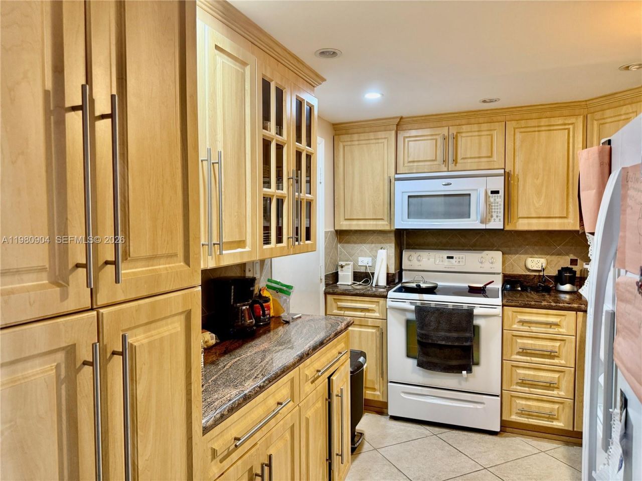 5005 Collins Ave, Unit 304, Miami Beach, FL 33140 Photo