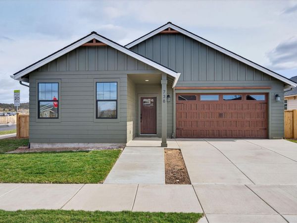 738 NE Trestle Street, Prineville, OR 97754