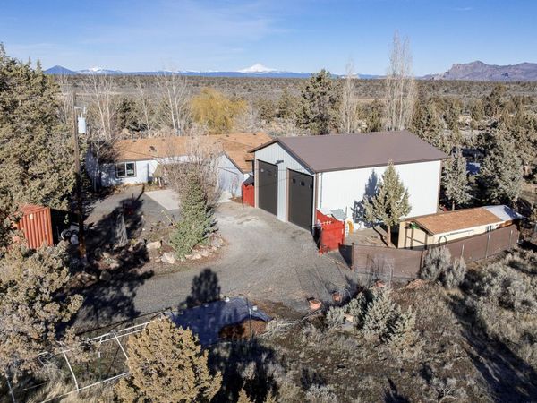 16065 SW Twin Lakes Road, Powell Butte, OR 97753