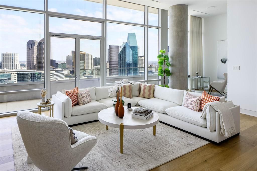 2430 Victory Park Lane, Unit 3203, Dallas, TX 75219 Main Photo