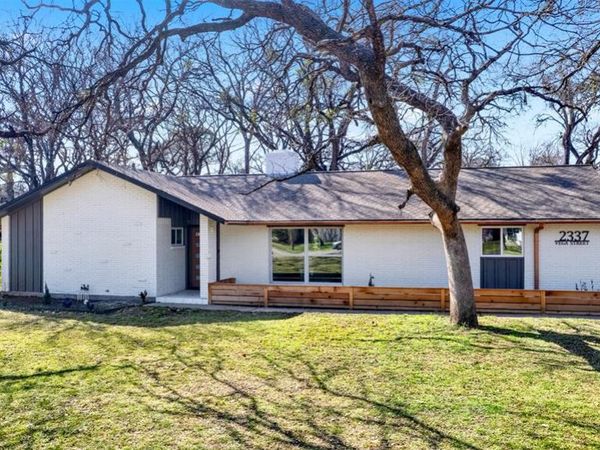 2337 Vega Street, Grand Prairie, TX 75050