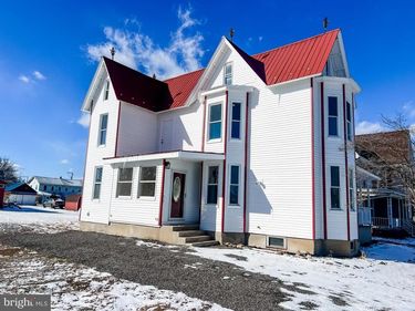 126 S ORANGE STREET, BEAVERTOWN, PA 17813