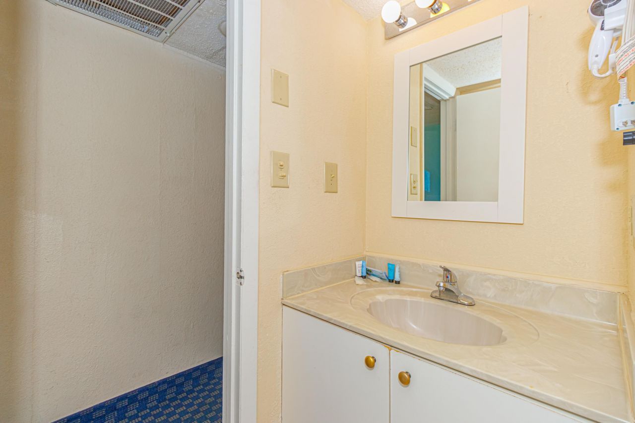 1304 N Ocean Blvd. Photo 11