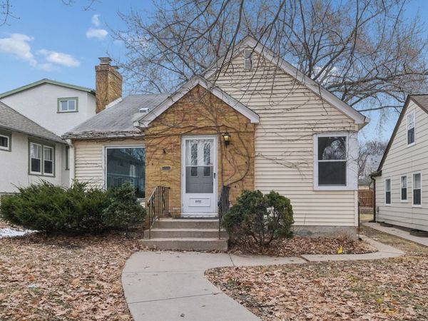 5115 16th Avenue S, Minneapolis, MN 55417