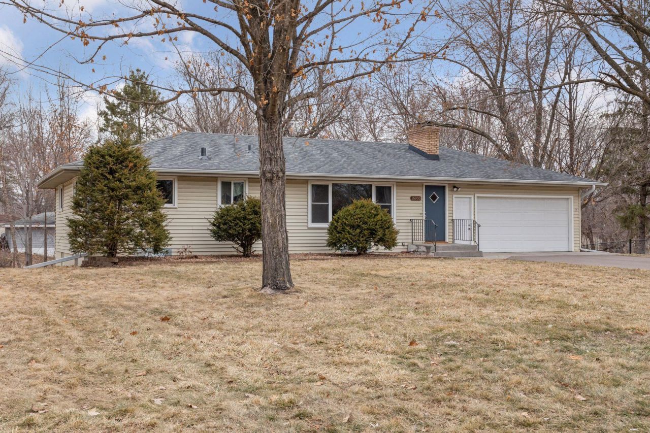 16930 17th Avenue N, Plymouth, MN 55447 Main Photo