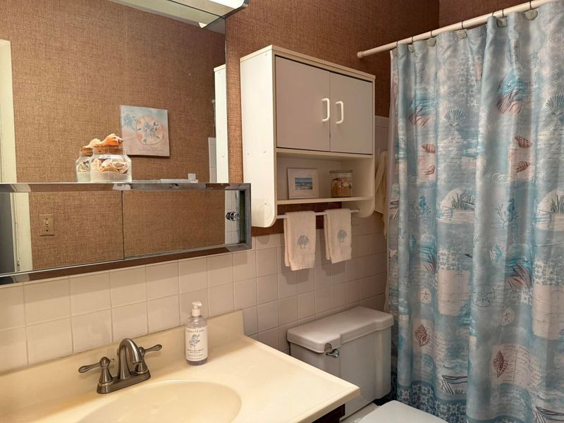 1916 Willoway Circle S, Columbus, OH 43220 Photo 11