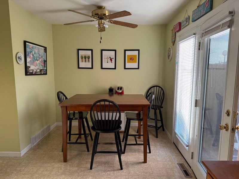 1916 Willoway Circle S, Columbus, OH 43220 Photo 19