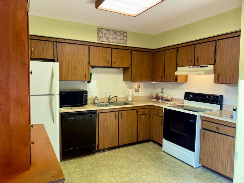 1916 Willoway Circle S, Columbus, OH 43220 Photo 20