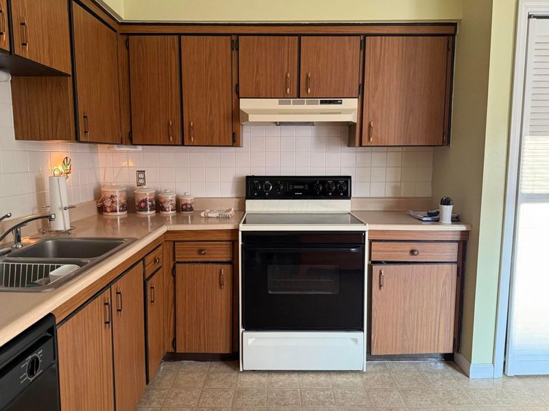 1916 Willoway Circle S, Columbus, OH 43220 Photo 21