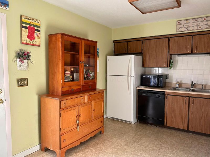 1916 Willoway Circle S, Columbus, OH 43220 Photo 23