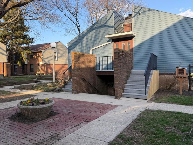 1916 Willoway Circle S, Columbus, OH 43220 Photo 33