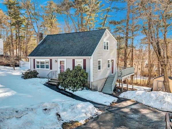 34 Schofield Dr, Franklin, MA 02038