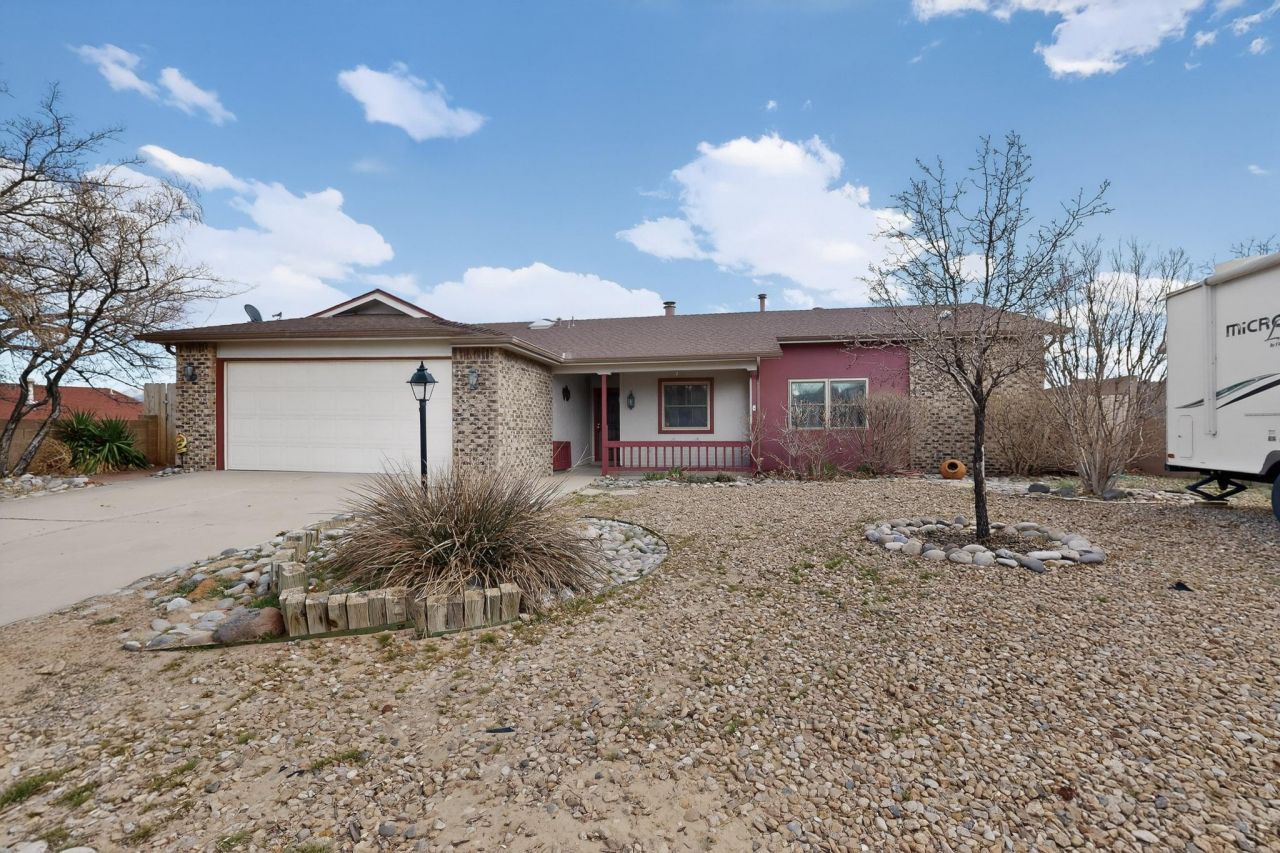 6383 Roadrunner Loop Ne, Rio Rancho, NM 87144 Main Photo