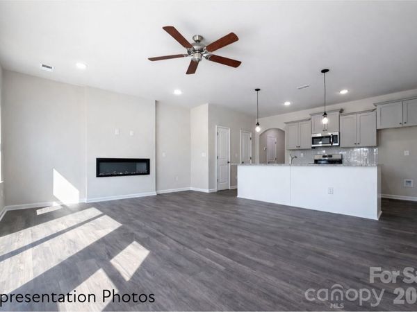 3110 Aberleaf Lane , Charlotte, NC 28227