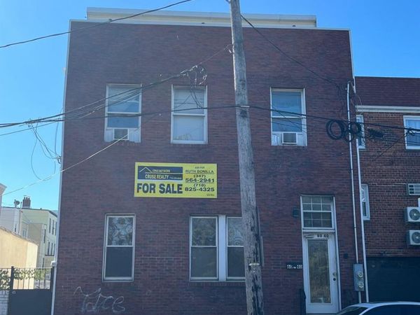 6040 55th Drive , Maspeth, NY 11378