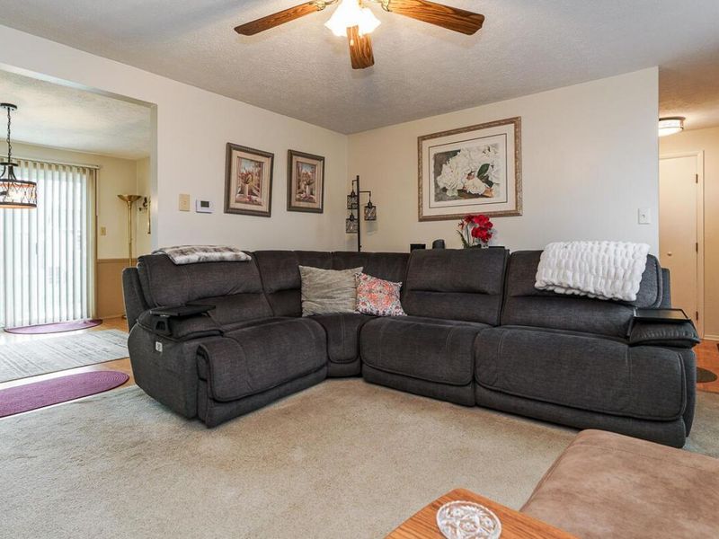 2908 Renfro Road, Columbus, OH 43232 Photo 4