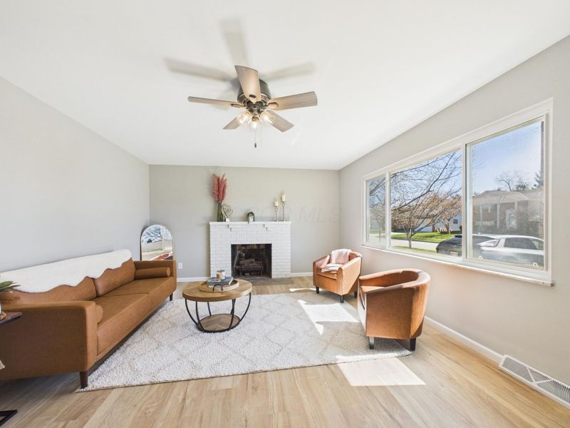 3028 Woodgrove Drive , Grove City, OH 43123 Photo 2