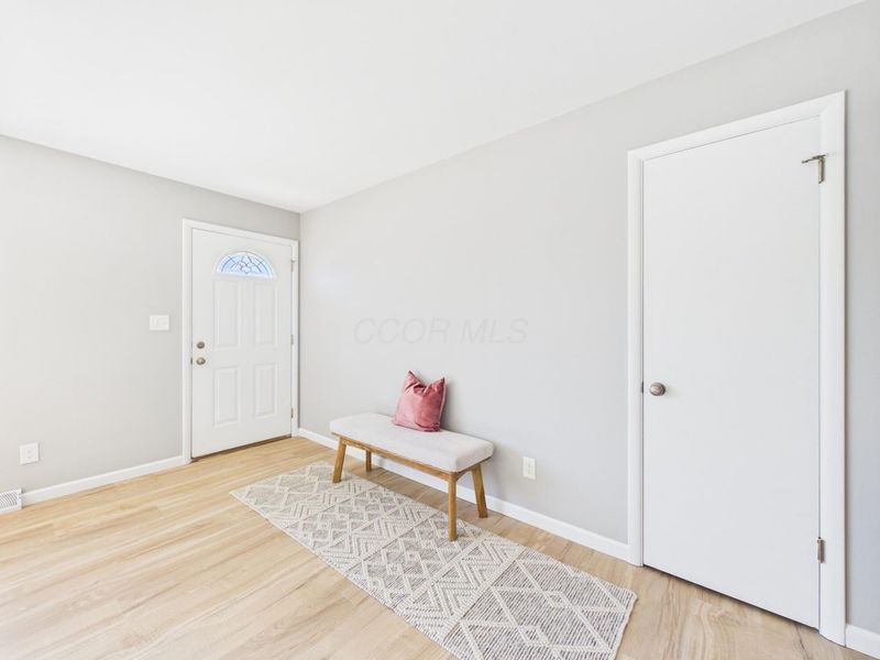 3028 Woodgrove Drive , Grove City, OH 43123 Photo 6