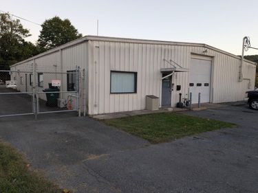 208 S BAYARD AVE, WAYNESBORO, VA 22980