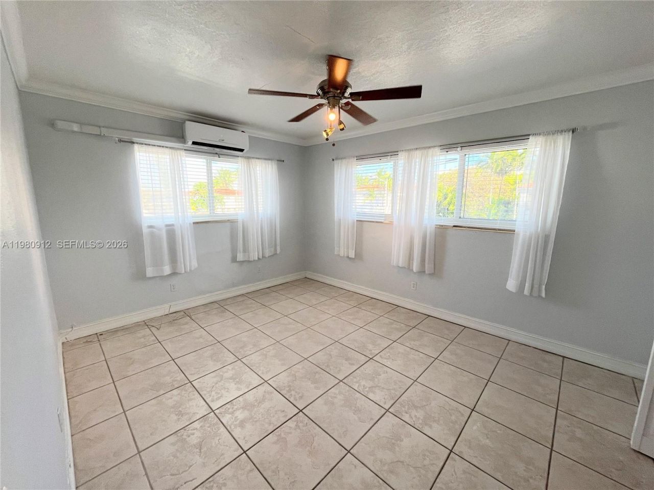 350 75th St , Unit 202, Miami Beach, FL 33141 Photo