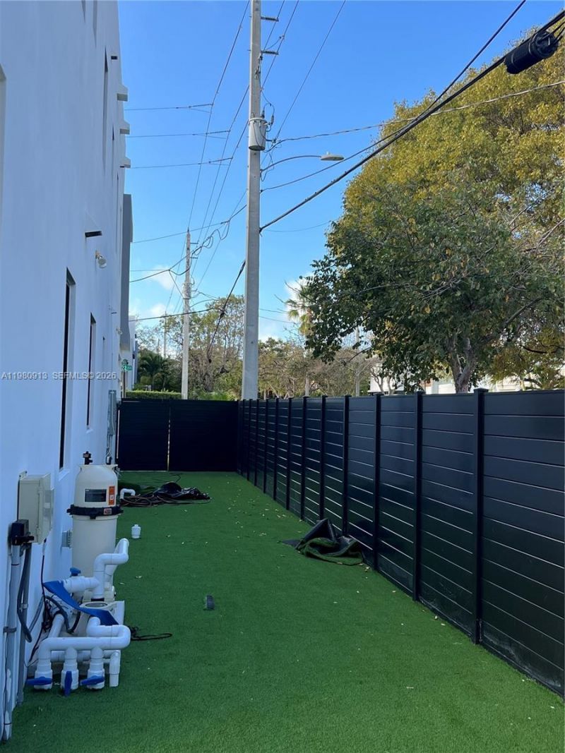 1533 SW 22 Terrace , Miami, FL 33145 Photo