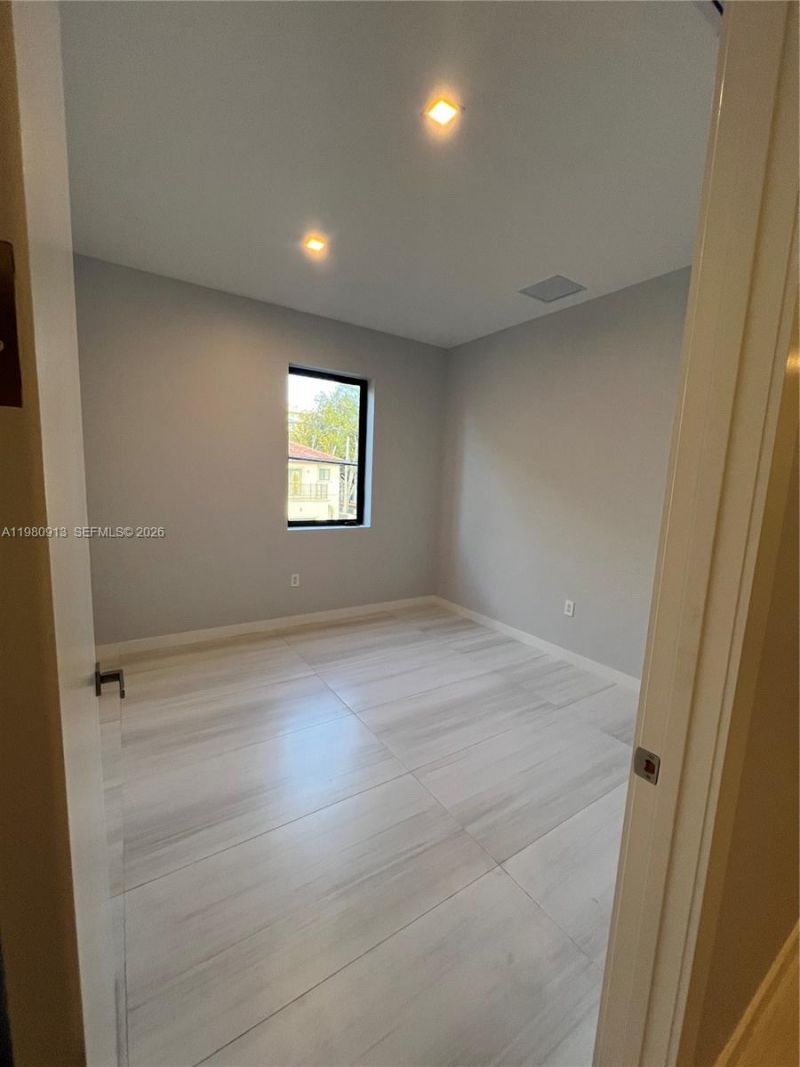 1533 SW 22 Terrace , Miami, FL 33145 Photo