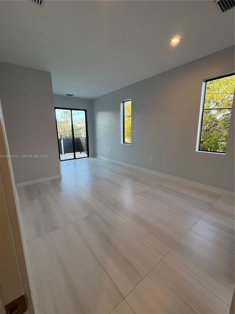 1533 SW 22 Terrace , Miami, FL 33145 Photo