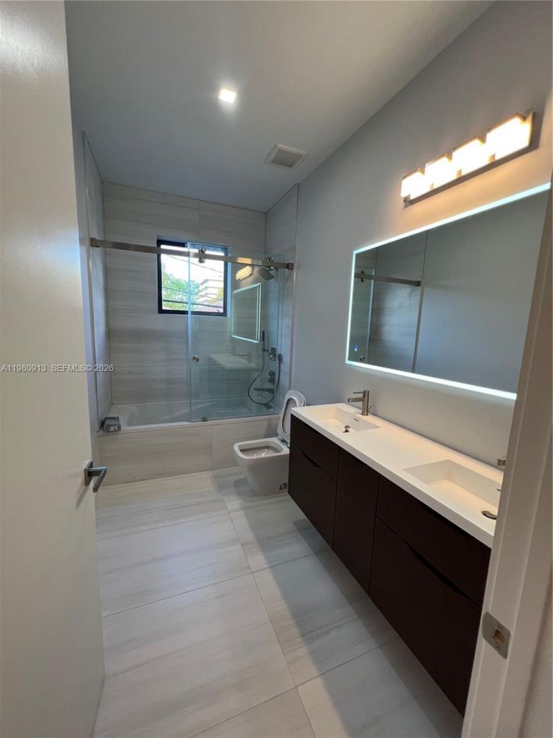 1533 SW 22 Terrace , Miami, FL 33145 Photo