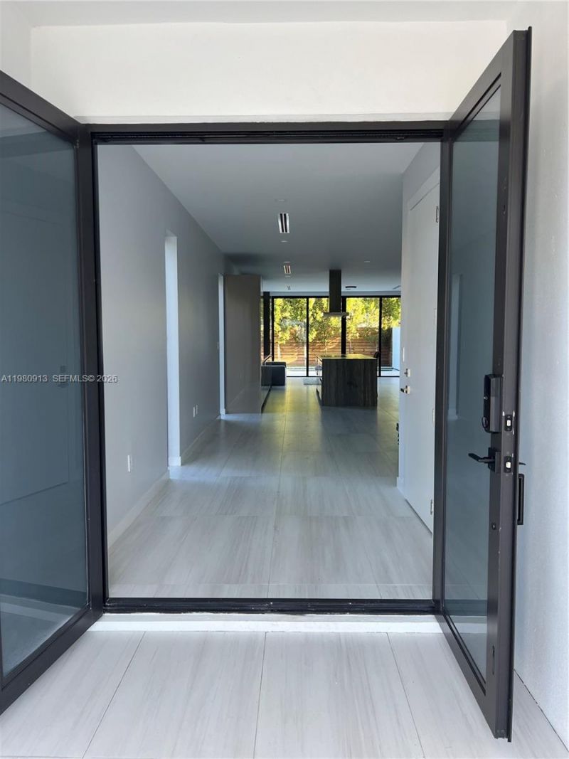 1533 SW 22 Terrace , Miami, FL 33145 Photo