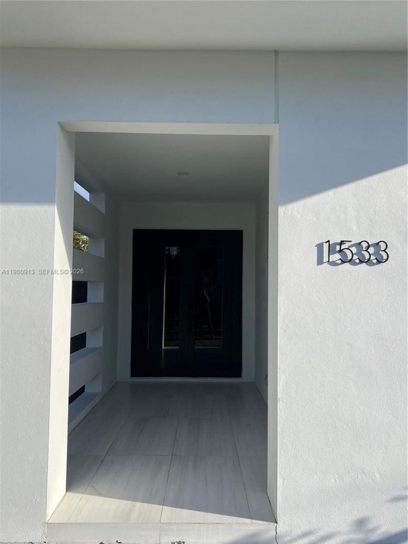 1533 SW 22 Terrace , Miami, FL 33145 Photo