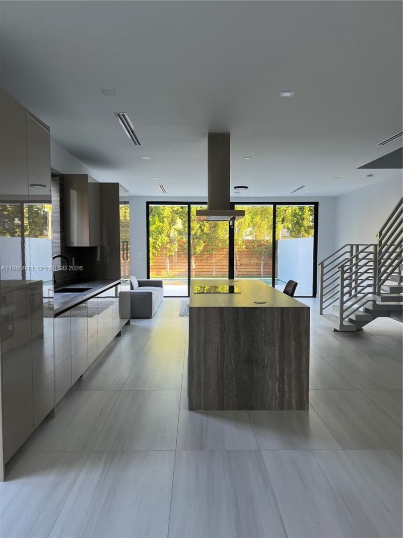 1533 SW 22 Terrace , Miami, FL 33145 Photo