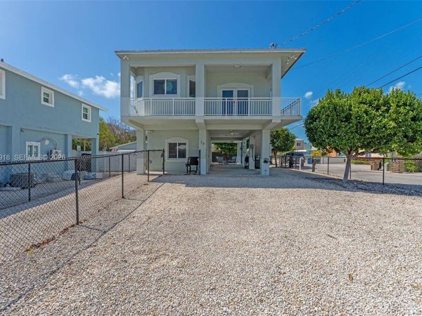 30 Coconut Dr , Key Largo, FL 33037