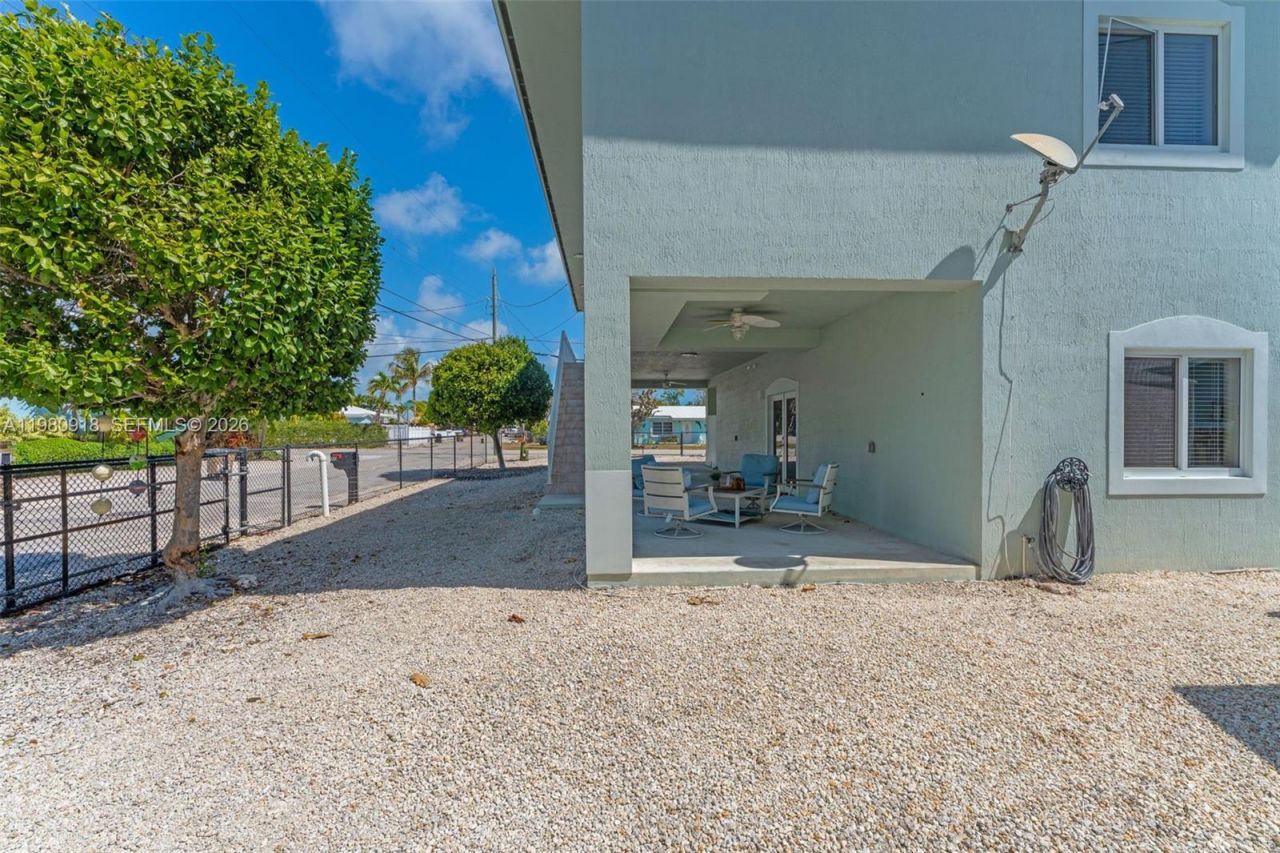 30 Coconut Dr , Key Largo, FL 33037 Photo