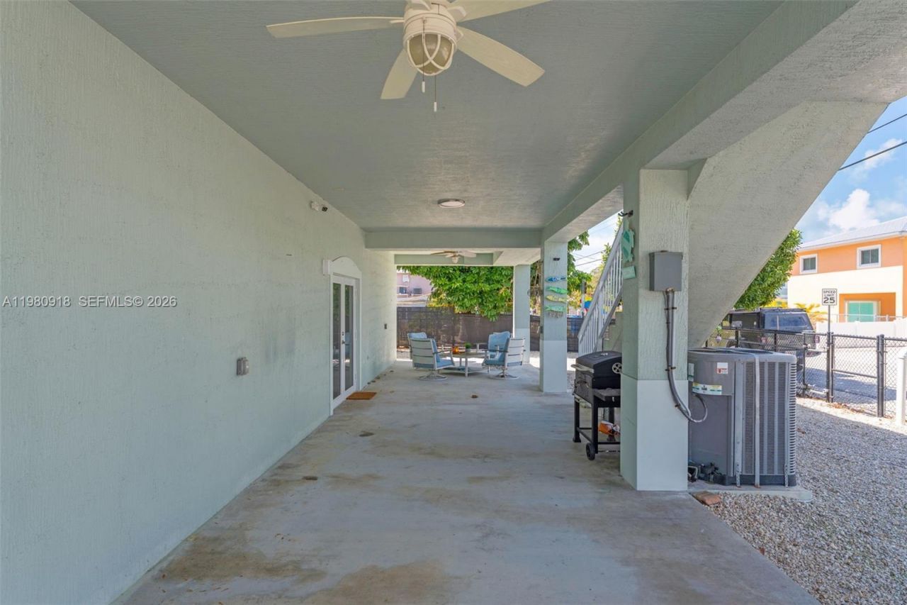 30 Coconut Dr , Key Largo, FL 33037 Photo