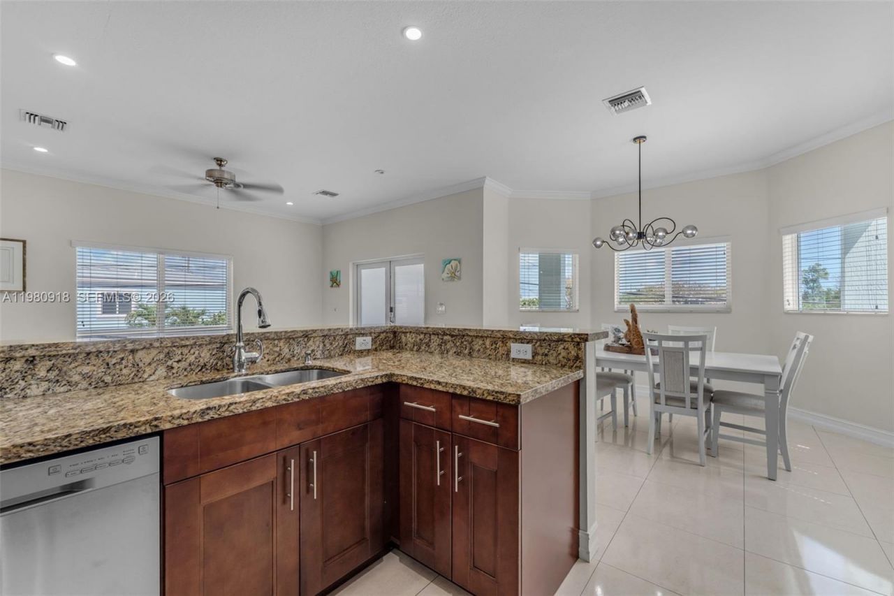 30 Coconut Dr , Key Largo, FL 33037 Photo