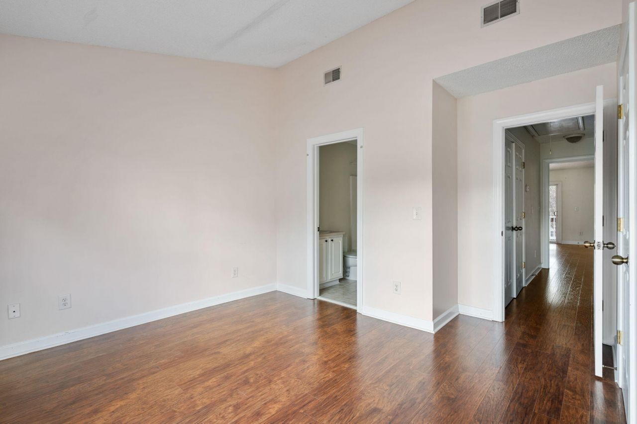 2935 Sweetleaf Lane Photo 17