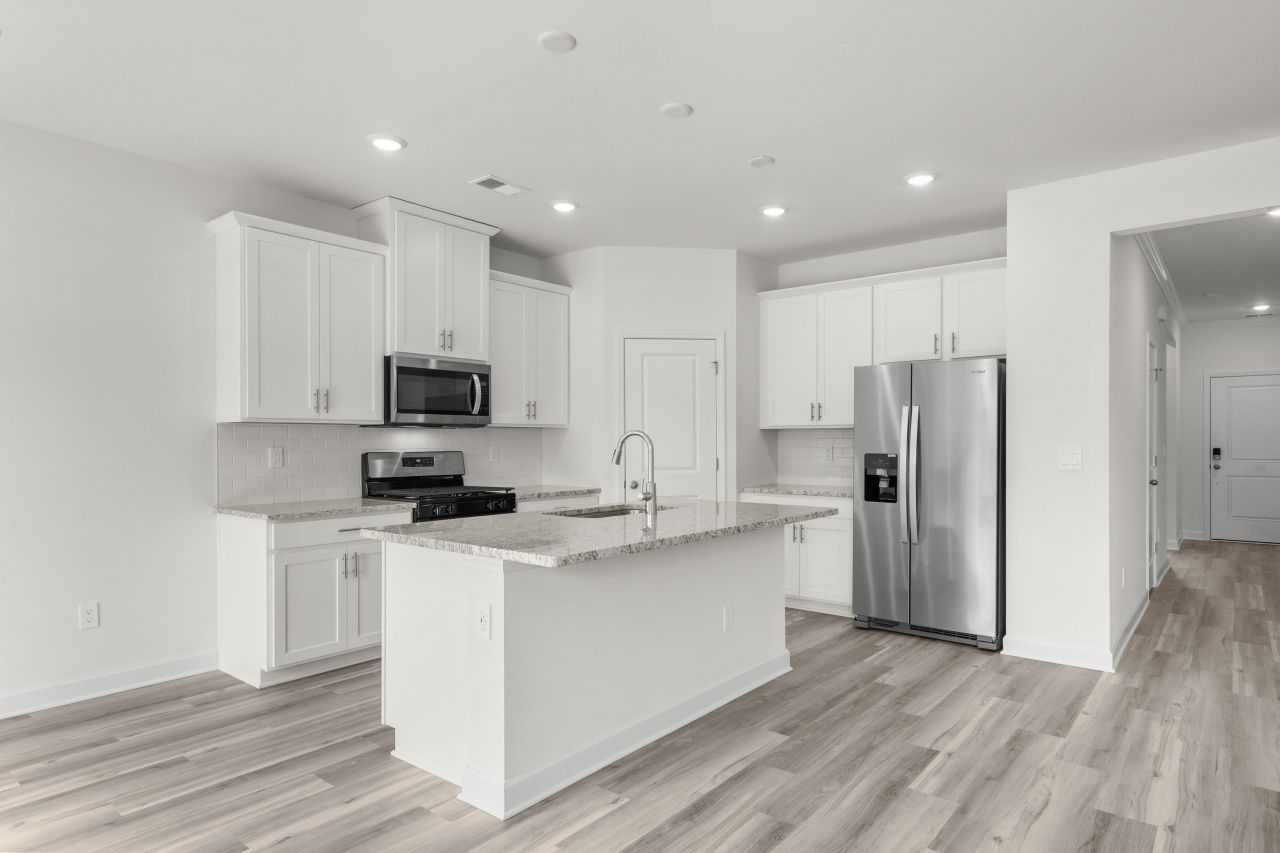 301 Jessamine St. Photo 8