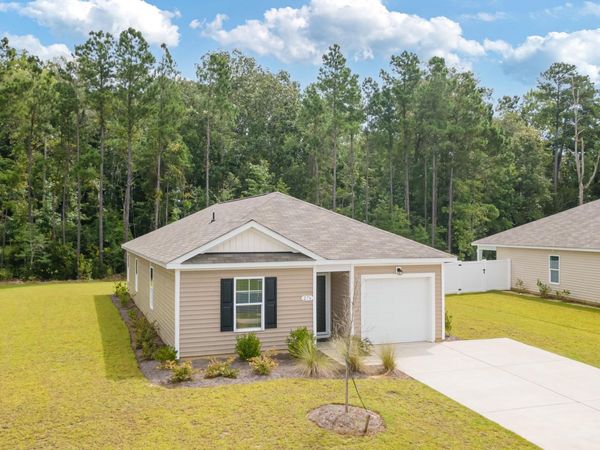 276 Country Grove Way, Galivants Ferry, SC 29544