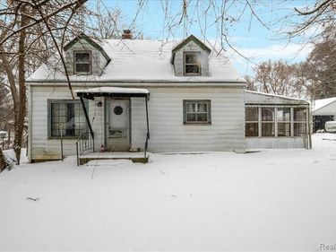 7348 Bennett Drive, Hamburg Twp, MI 48189