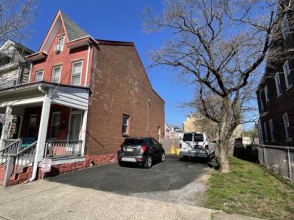 16 BARNT AVENUE, TRENTON, NJ 08611