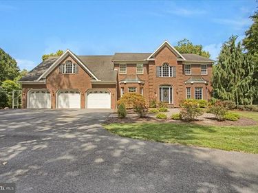 1299 EDISON HEIGHTS ROAD, SUNBURY, PA 17801