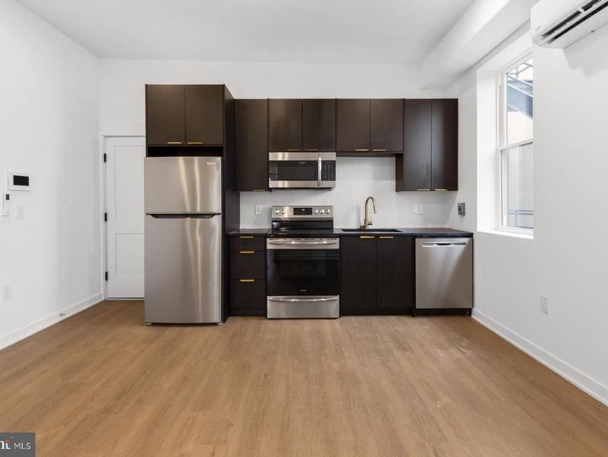 1134 Pine Street, Unit 4, Philadelphia, PA 19107 Main Photo