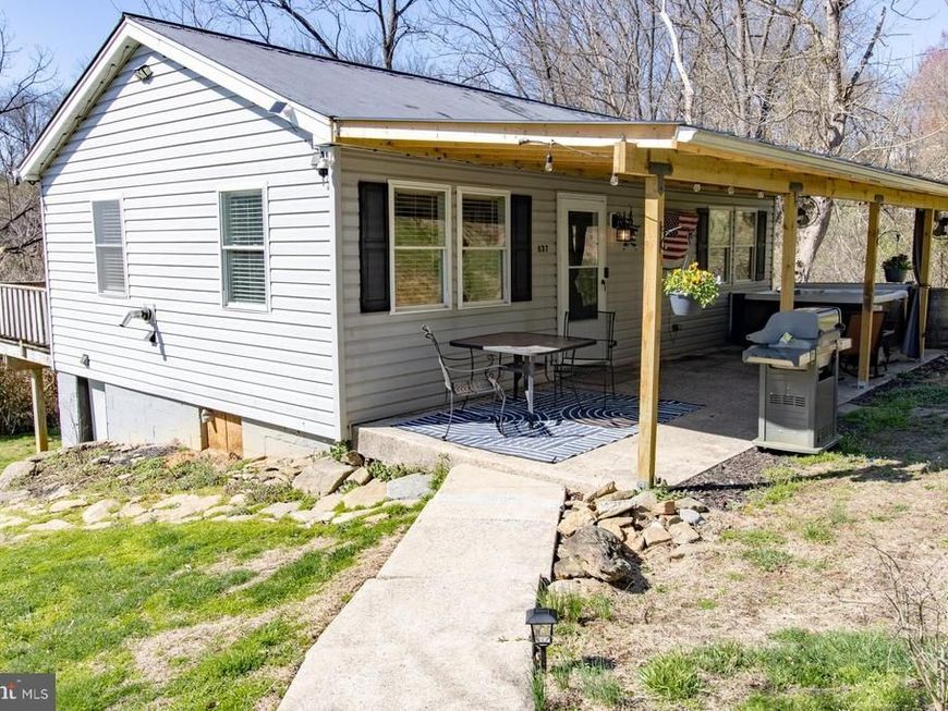 637 Oklahoma Avenue, Sykesville, MD 21784 Main Photo