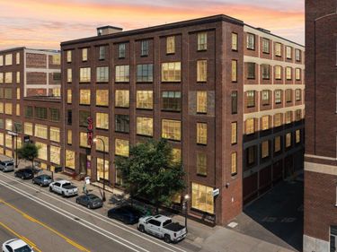 718 Washington Avenue N, Unit 205, Minneapolis, MN 55401