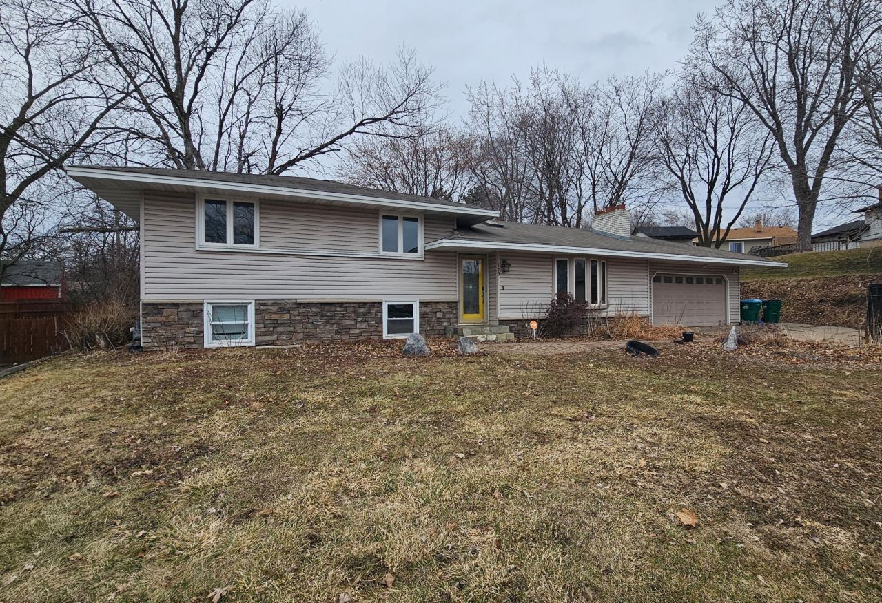 175 Juniper Lane, Apple Valley, MN 55124 Main Photo