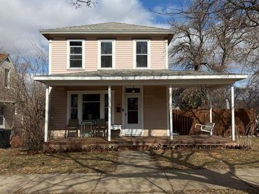 308 W Douglas Avenue, Fergus Falls, MN 56537