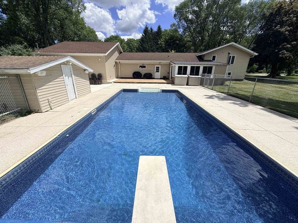 S9061 Meadowdale Road, Prairie du Sac, WI 53578