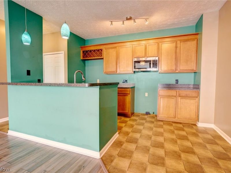 1210 E Chapman Lane, Unit 6, Medina, OH 44256 Photo 7