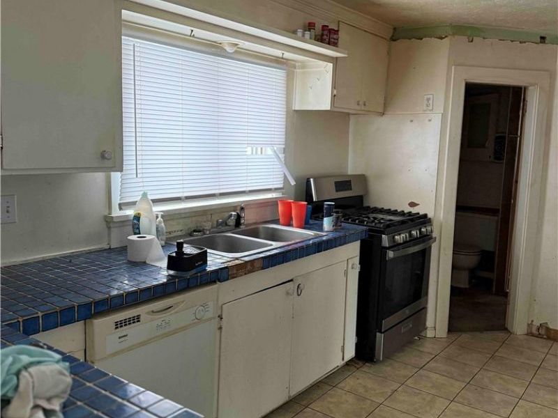 136 Ferris Avenue, Chardon, OH 44024 Photo 13